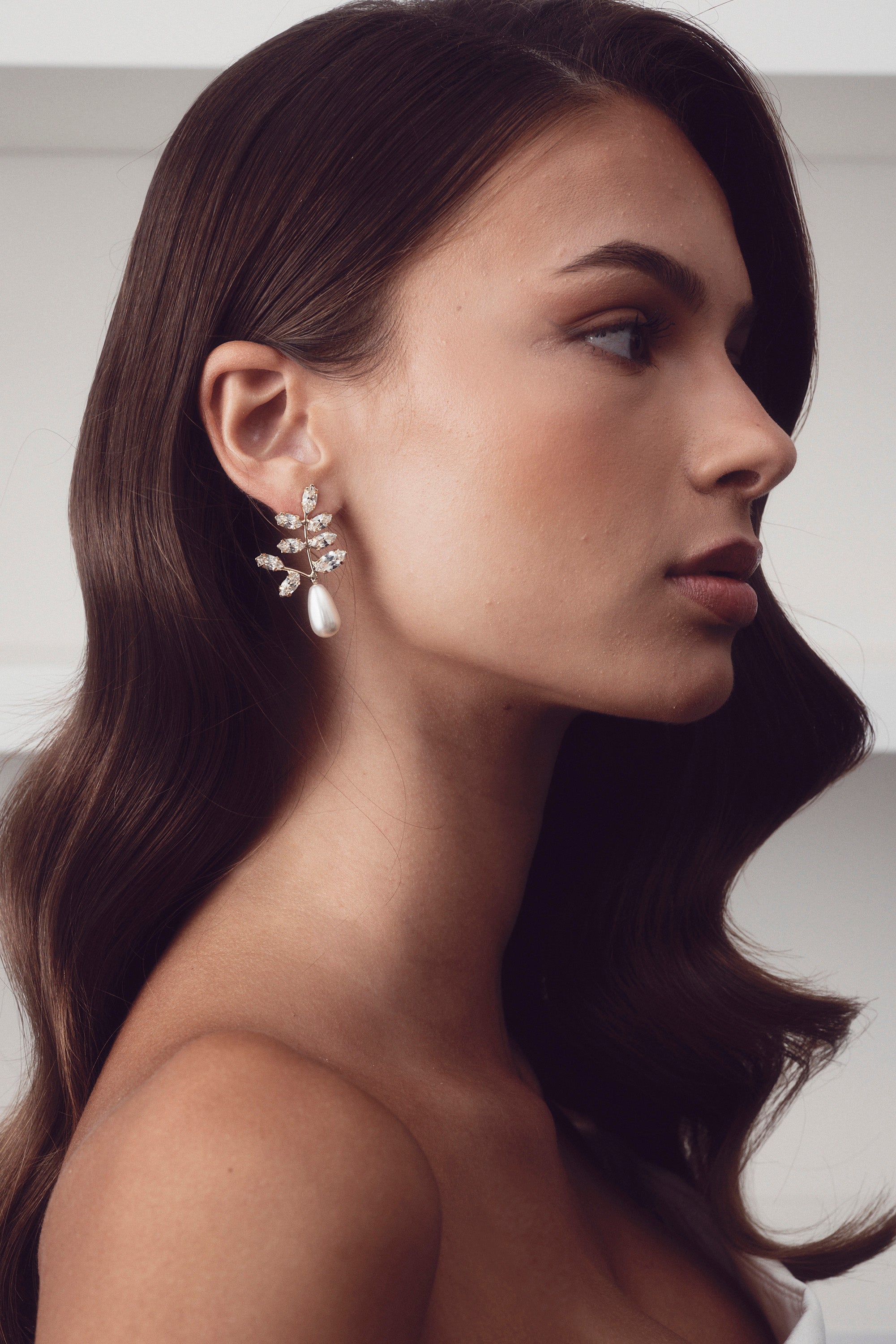 Elizabeth Bower - Eden Pearl & Crystal Mini Duet - Gold