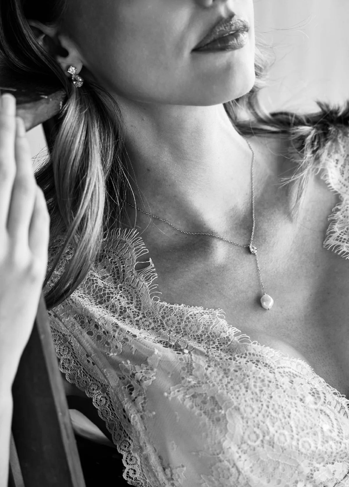 Lola Knight - Andi Crystal Pearl Necklace - Silver