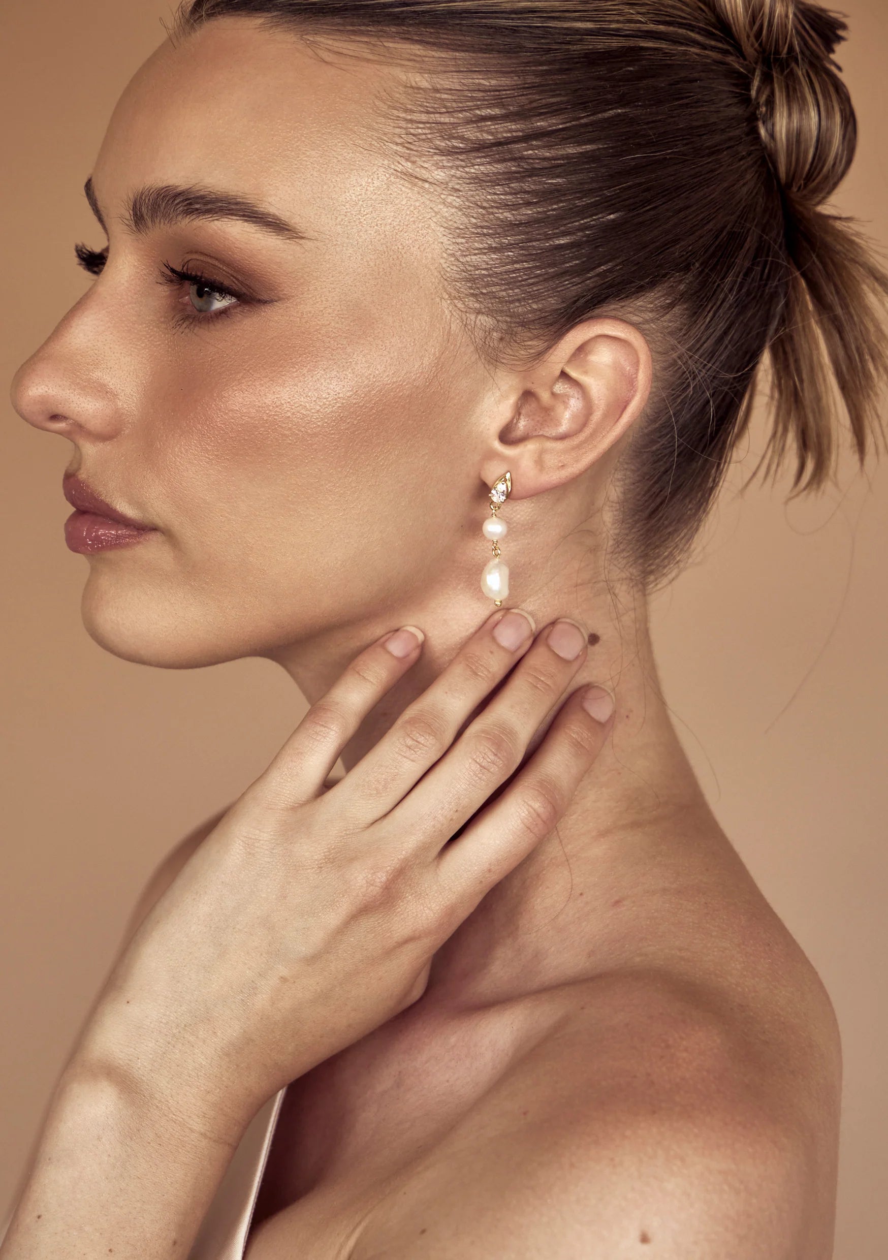 Lola Knight - Lulu - Pearl & Crystal Drop Earrings - 18CT Gold