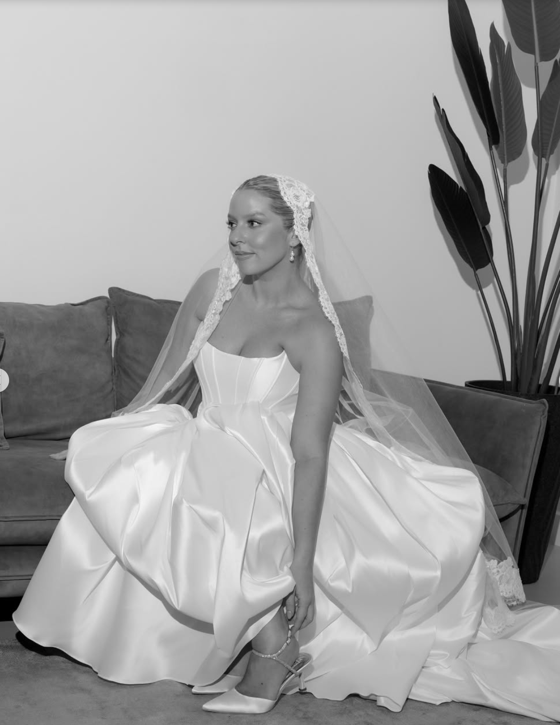 Autumn - Crystal Ankle Strap Kitten Heel Pumps - White