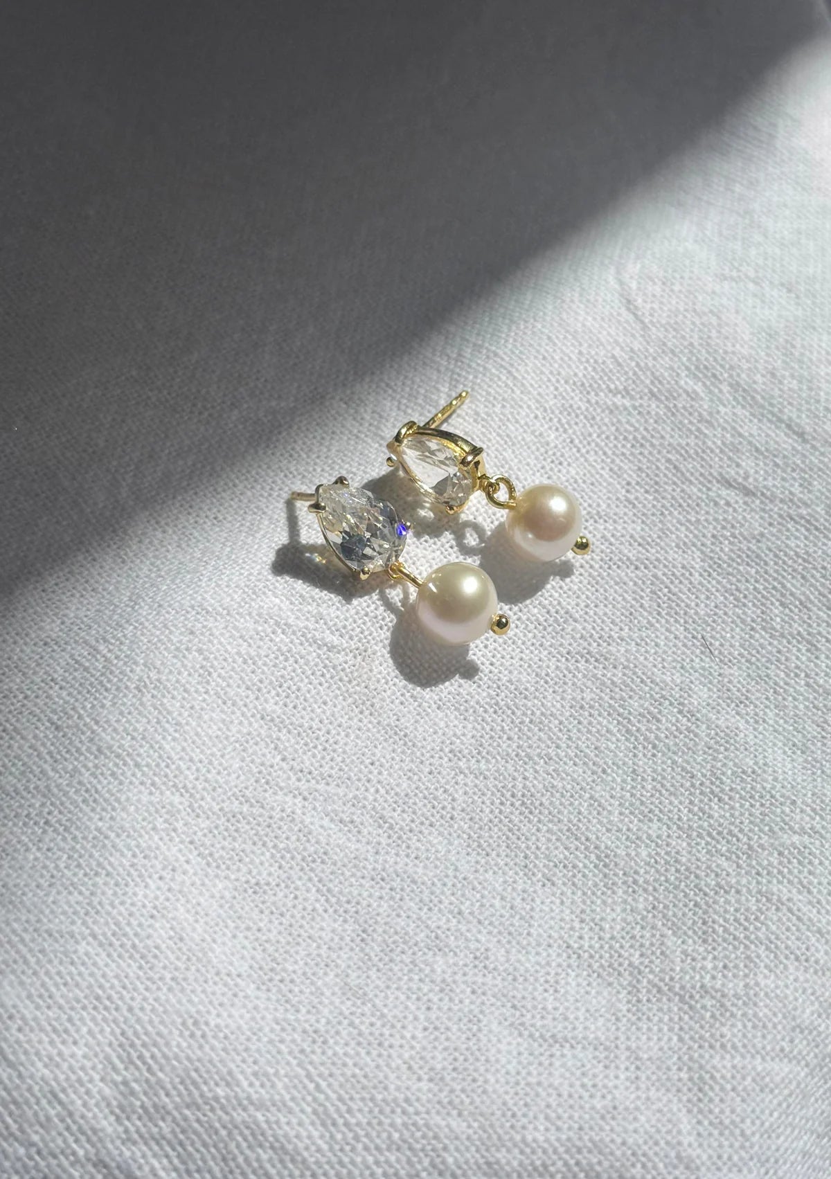 Lola Knight - Sutton - Pearl & Teardrop Crystal Earrings - 18K Gold