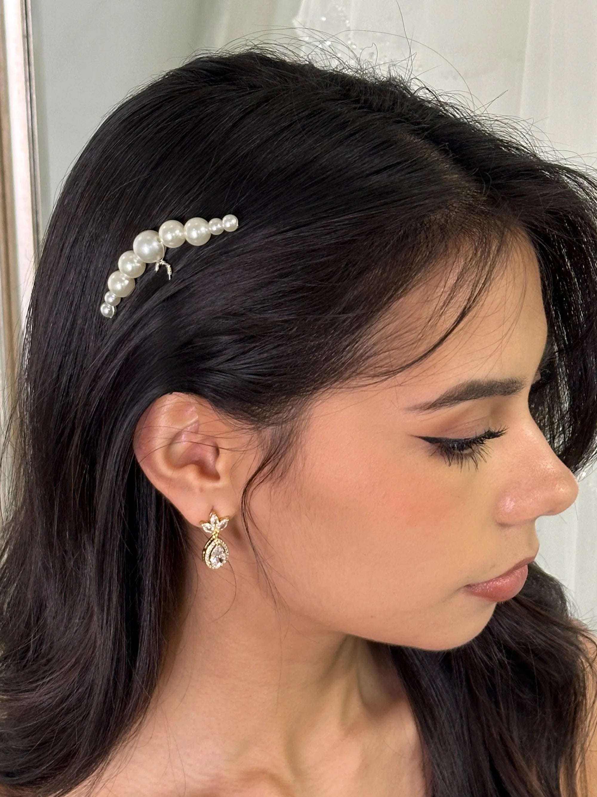 Mary - Pearl Bridal Hair Pin